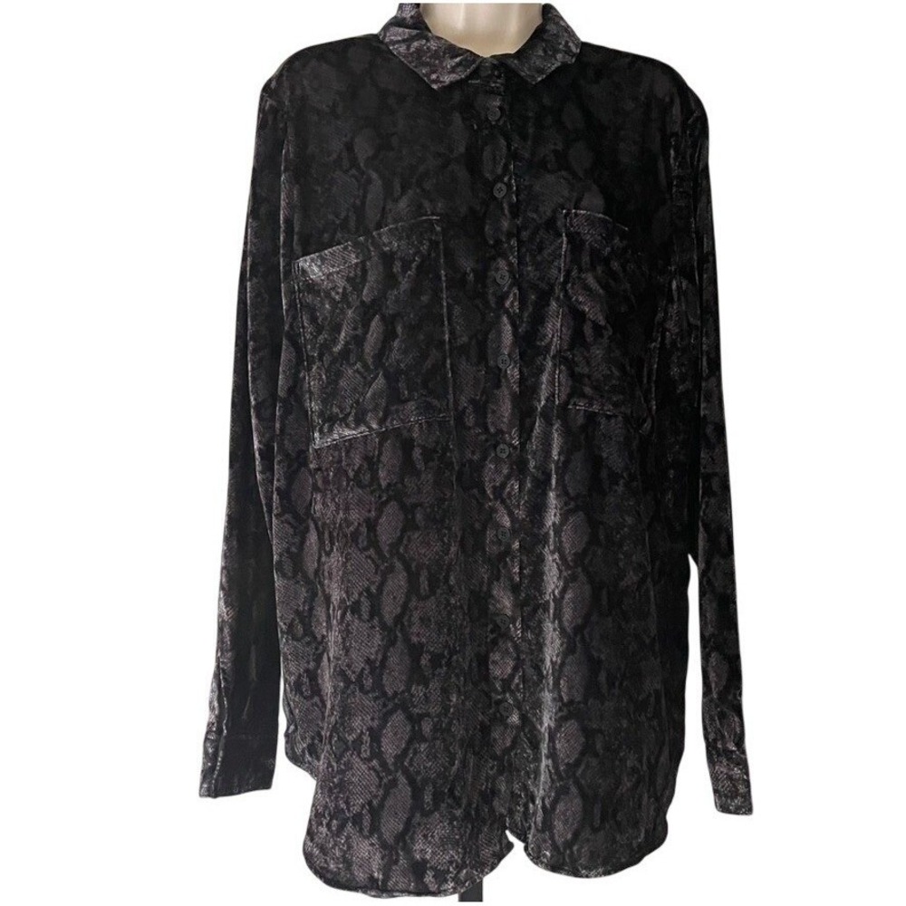 Pilcro Anthropologie Hadley Velvet Snake Print Buttondown Shirt Large